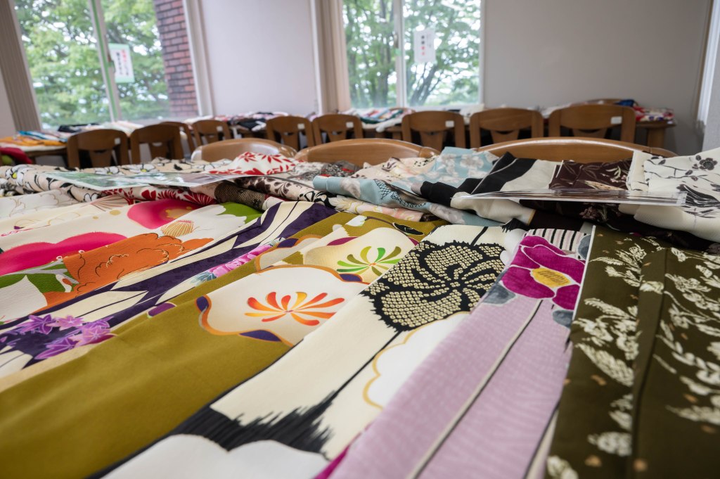 静岡県立大学で卒業式袴レンタルの展示会を開催しました!