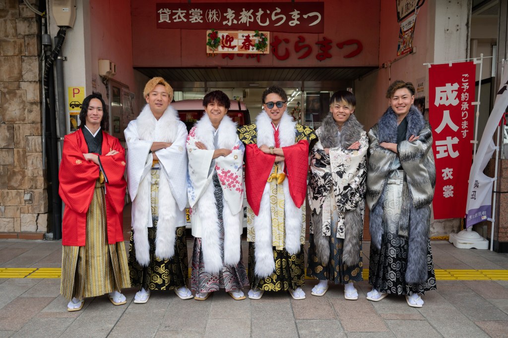 成人式の男性袴レンタルのお客様！&新年挨拶！